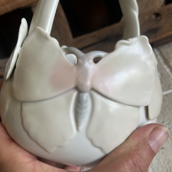 FITZ and FLOYD Butterfly Basket - Picture 6 of 6